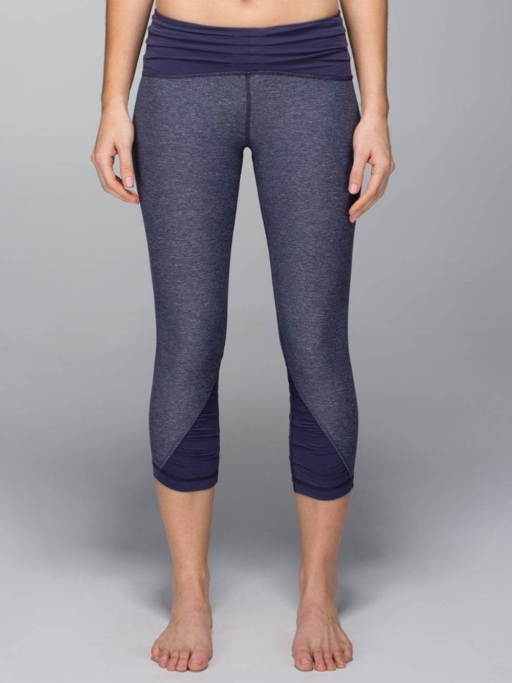 Lululemon Embrace Crop
Heathered Cadet Blue purple